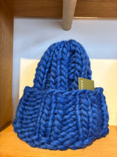 Load image into Gallery viewer, Early Spring Locally Made Wool Toques
