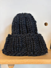 Load image into Gallery viewer, Early Spring Toques
