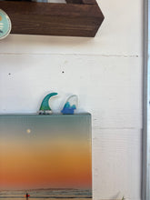 Load image into Gallery viewer, DaDa frame friends
