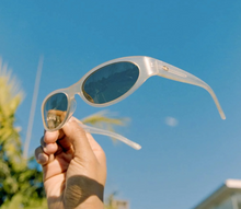 Load image into Gallery viewer, Mini Funk - Glitter Bio - Crap Eyewear
